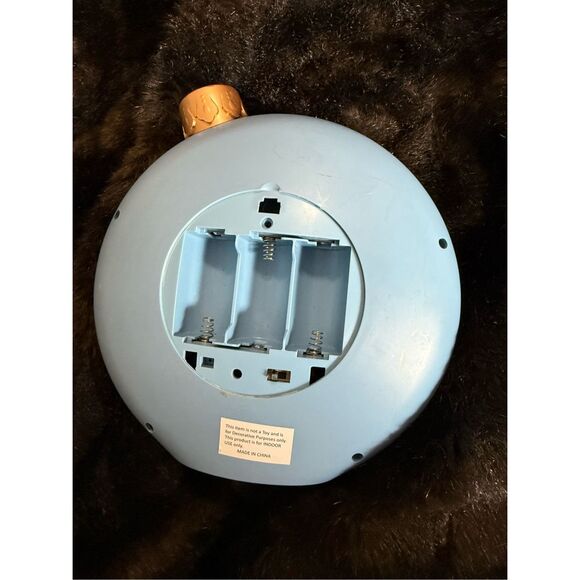 Valerie Parr Hill Santa On Beach Light Up 8 inch Swirling Snow Globe Christmas - Picture 5 of 7